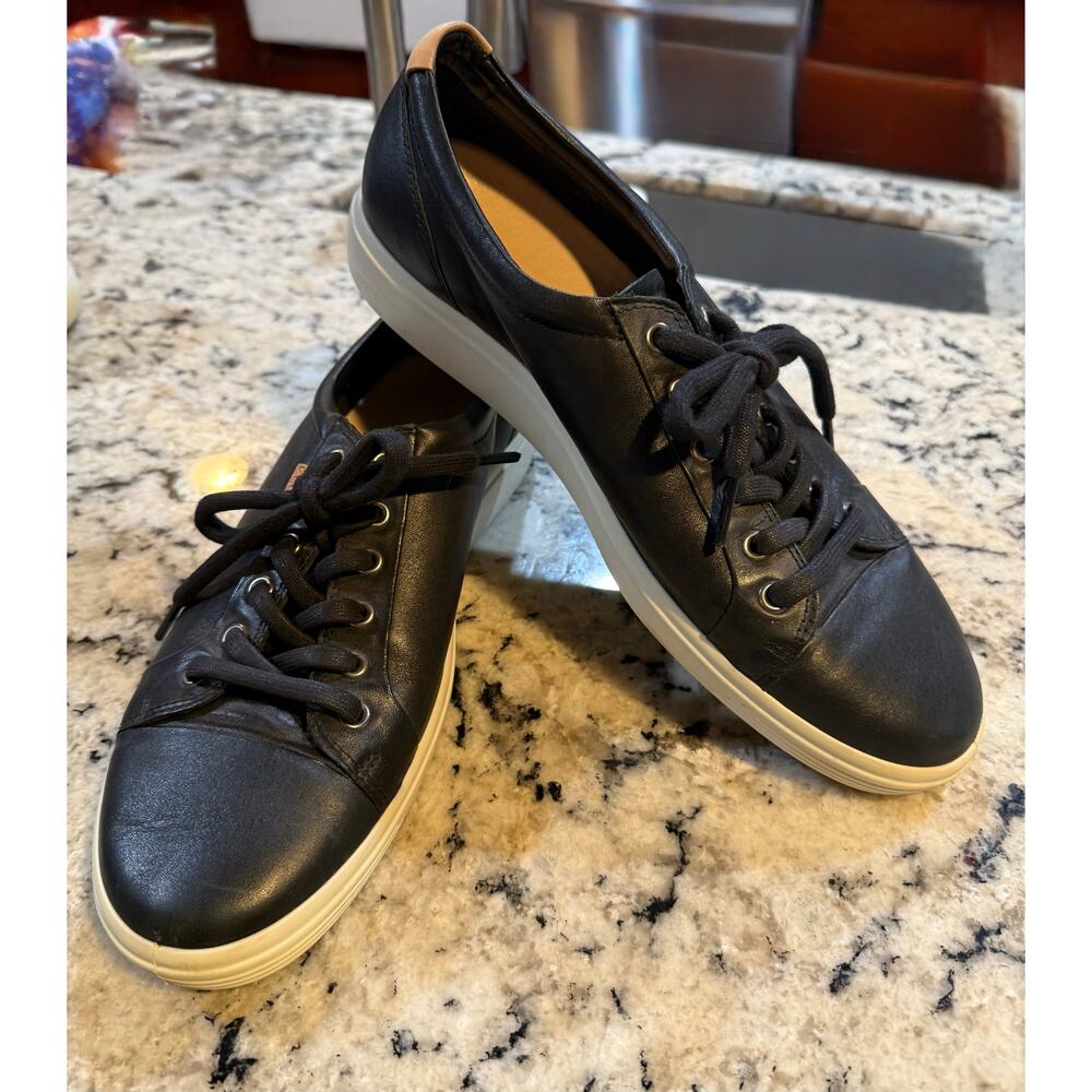 Ecco casual shoe; Women’s 11.5